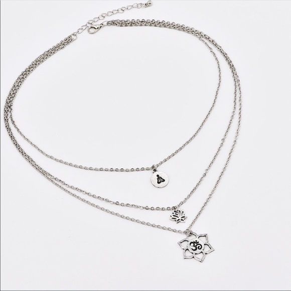 3 layer lotus flower necklace - Picture 7 of 7